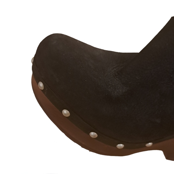 UGG Carnegie Studded Leather Shearling Boots - Picture 5 of 13